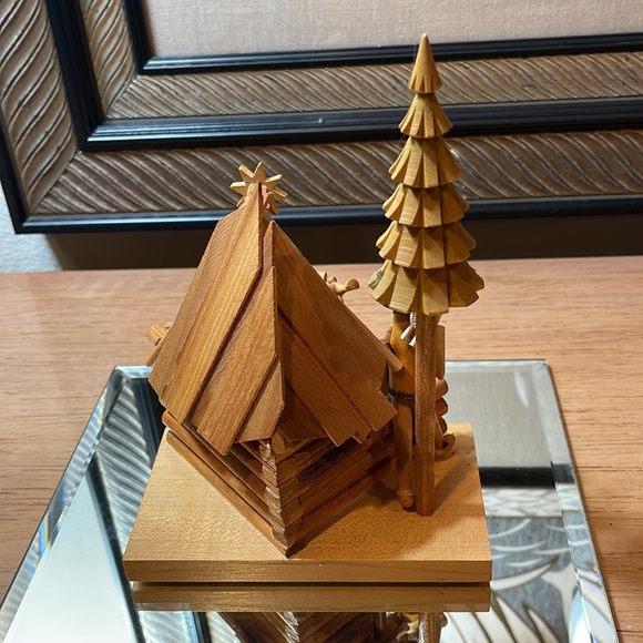 Nativity Scene: Vintage Handmade Wood by S. Sitarsky and J. Fedorowicz of Poland - Picture 2 of 7